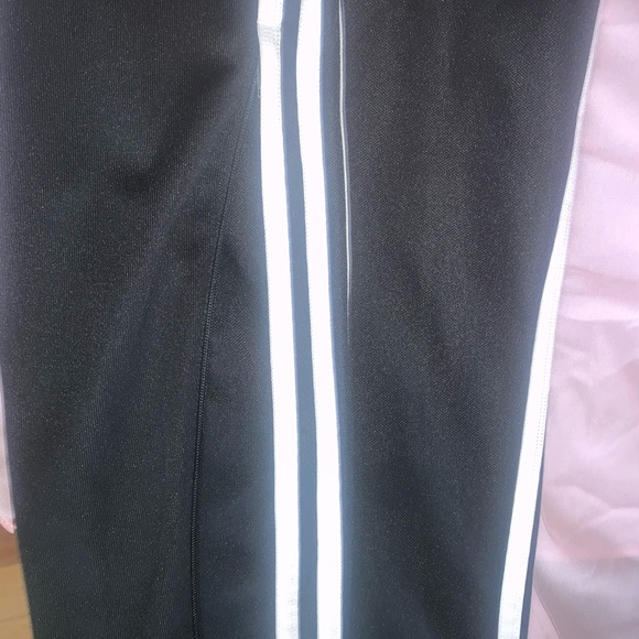 Adidas sweats - Picture 2 of 2